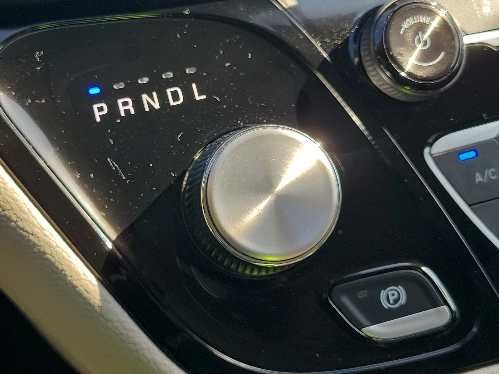 2024 Chrysler Pacifica Hybrid Select photo 31