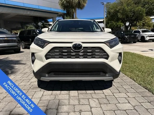 2021 Toyota RAV4 Limited photo 19