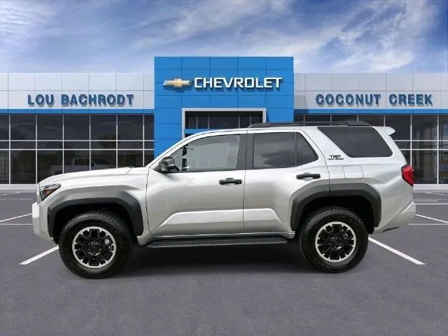 2025 Toyota 4Runner SR5 photo 5