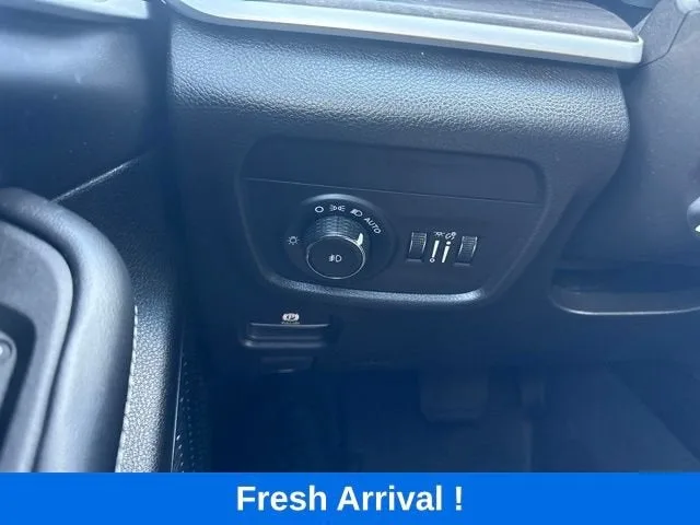 2023 Jeep Grand Cherokee Limited photo 9