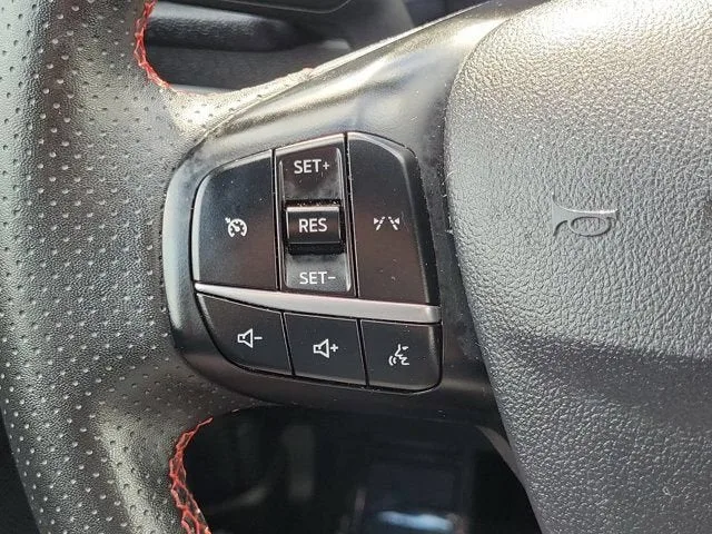 2025 Ford Escape ST-Line photo 23