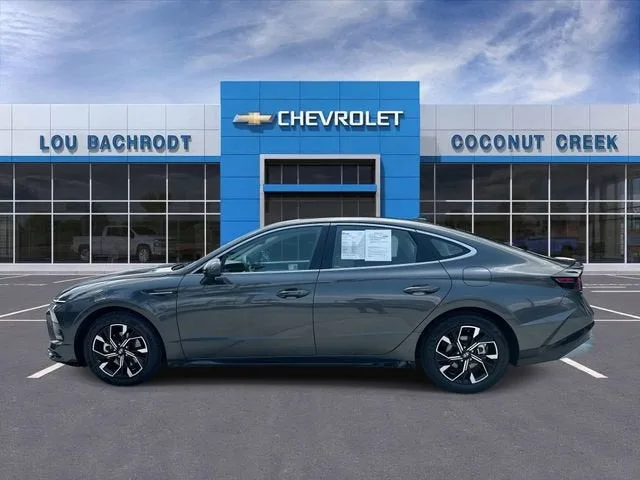 2025 Hyundai Sonata SEL photo 5