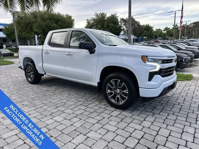 2023 Chevrolet Silverado 1500 RST photo 16