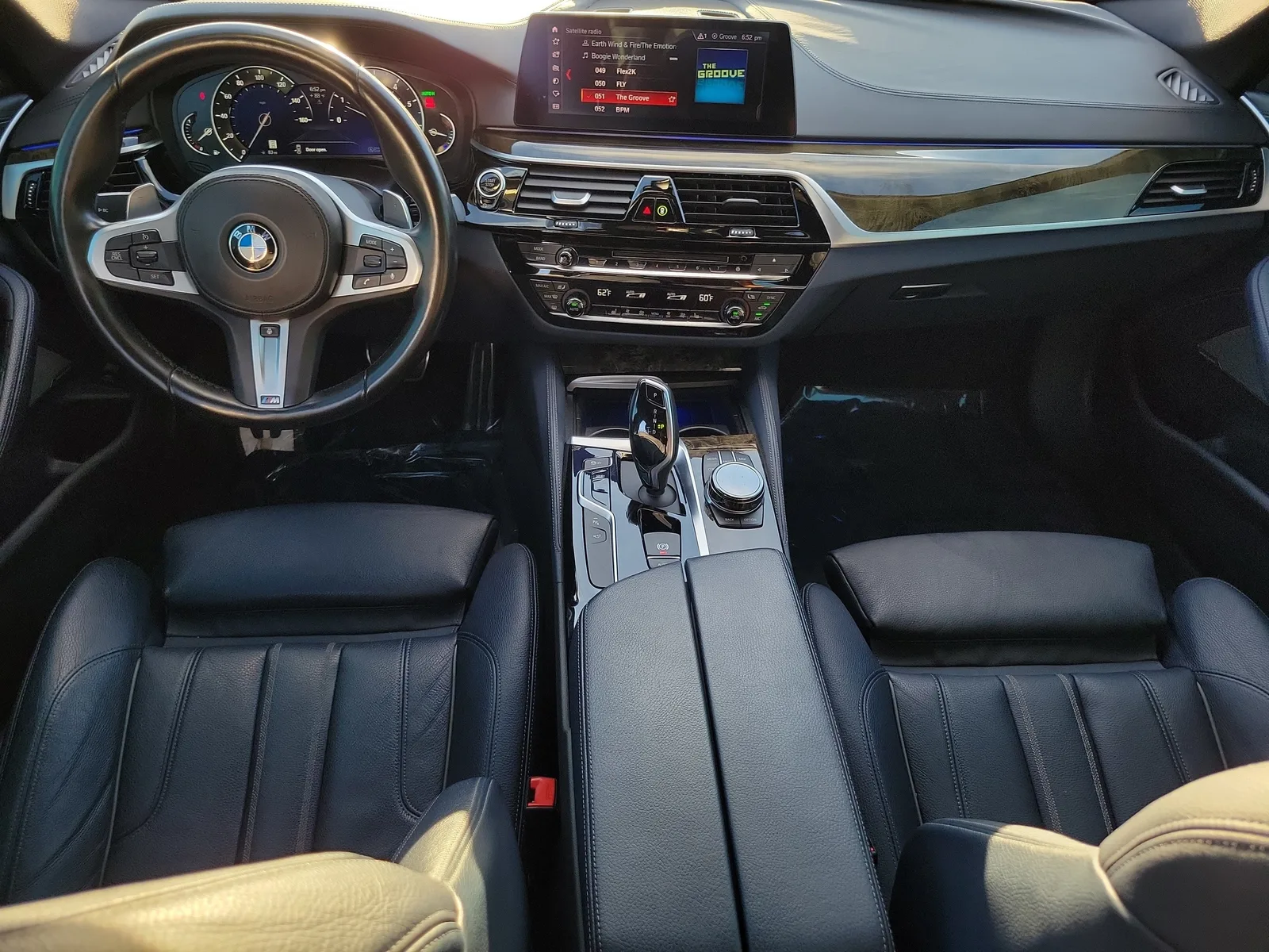 2019 BMW 5 Series 540i photo 14