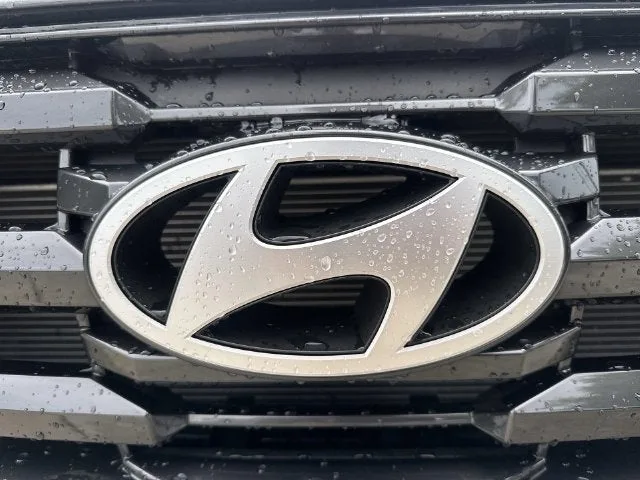 2026 Hyundai Tucson SE photo 10