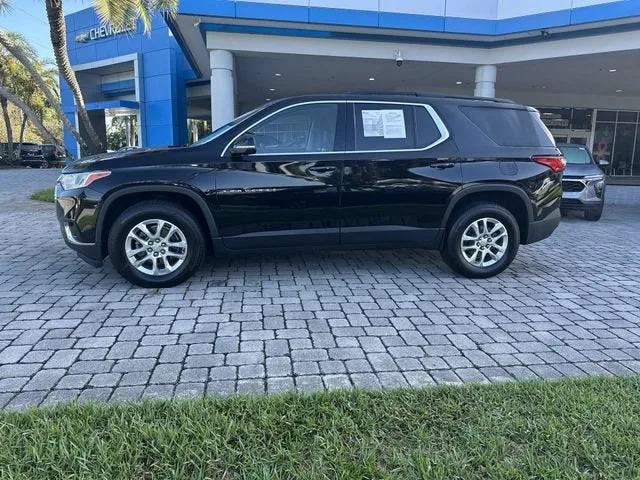 2021 Chevrolet Traverse LT Leather photo 32