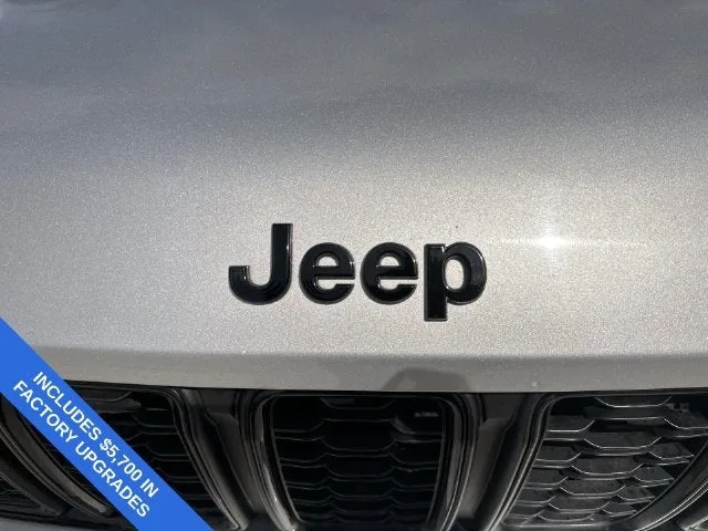 2023 Jeep Grand Cherokee L Altitude photo 10