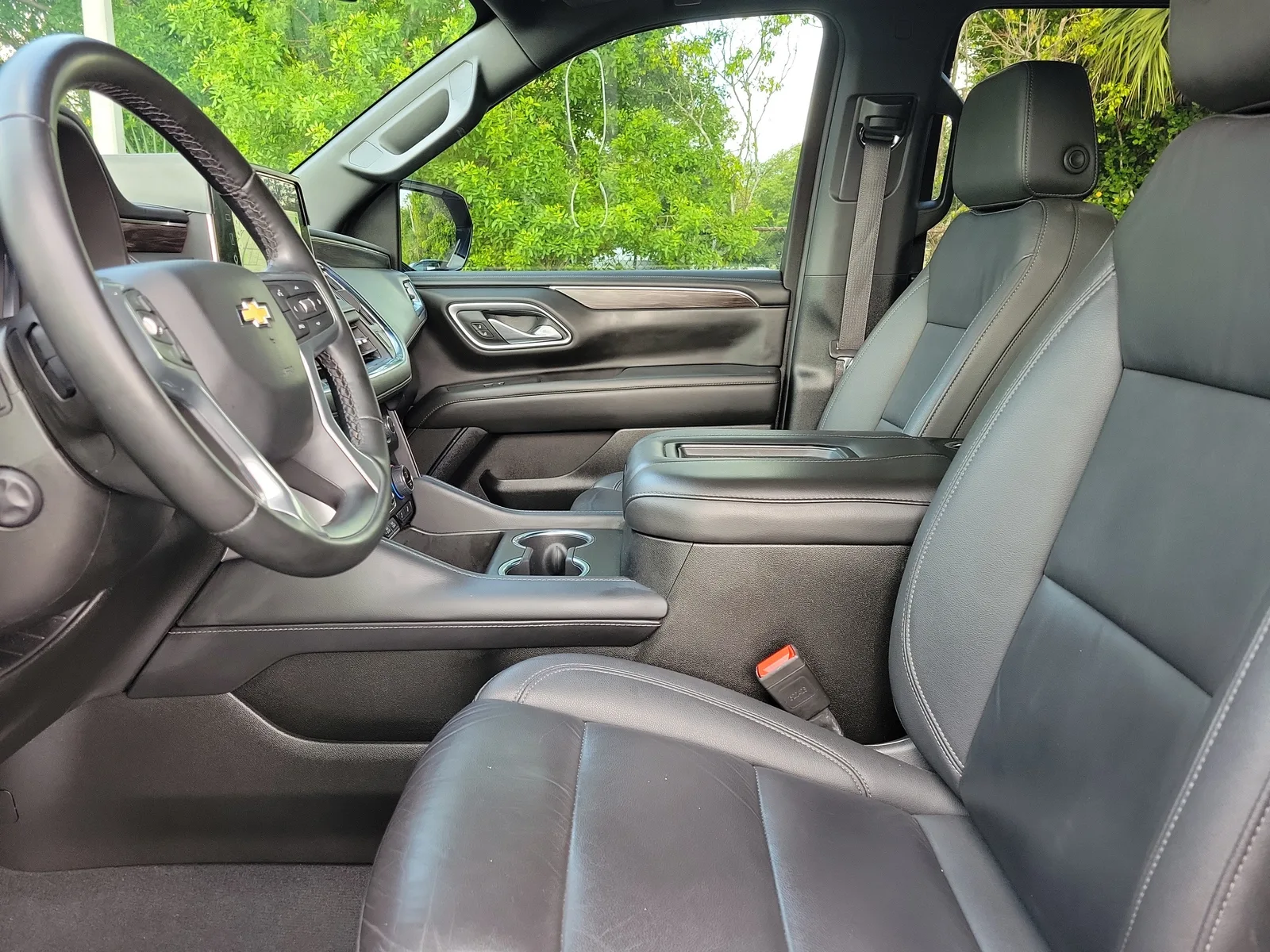 2024 Chevrolet Tahoe LT photo 19