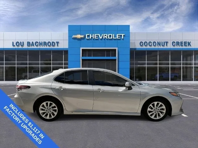 2023 Toyota Camry LE photo 9