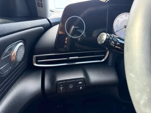 2023 Hyundai Elantra Hybrid Limited photo 9