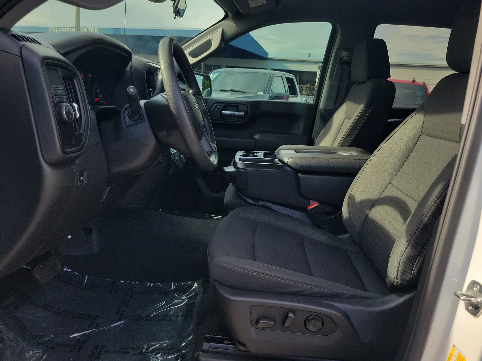 2025 Chevrolet Silverado 1500 Custom photo 20