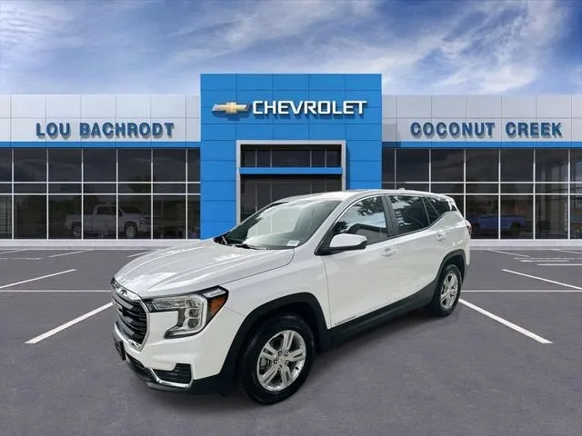 2024 GMC Terrain SLE photo 4