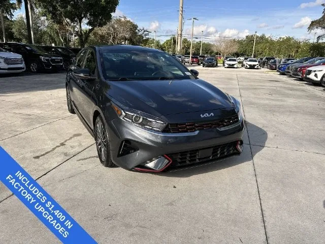 2024 Kia Forte GT-Line photo 17