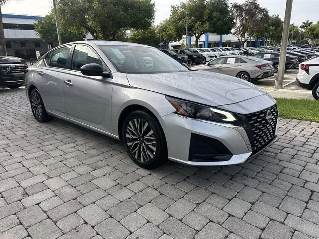 2024 Nissan Altima 2.5 SV photo 16