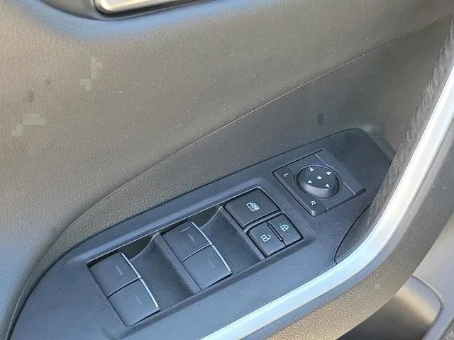 2024 Toyota RAV4 Adventure photo 24