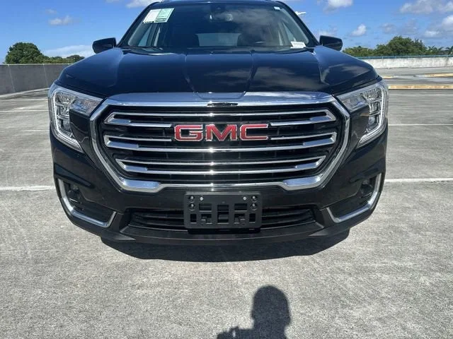 2024 GMC Terrain SLT photo 18
