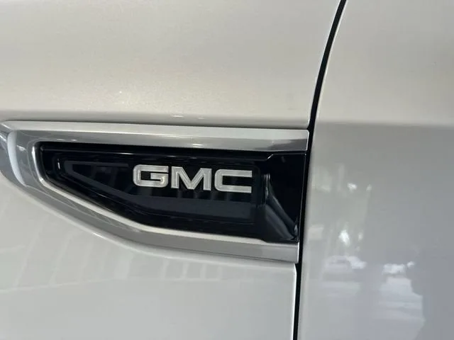 2022 GMC Yukon XL Denali photo 39