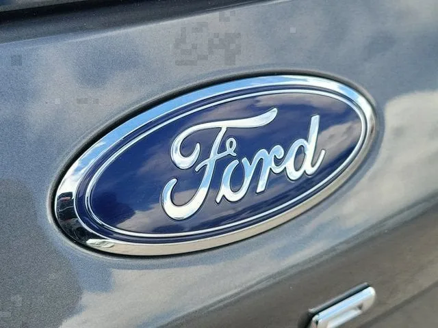 2025 Ford Escape ST-Line photo 7