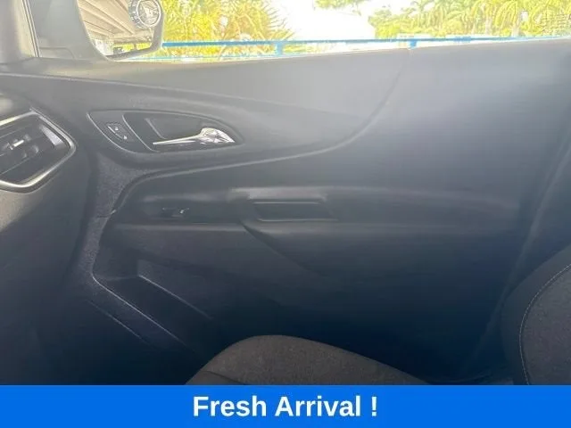 2022 Chevrolet Equinox LT photo 11