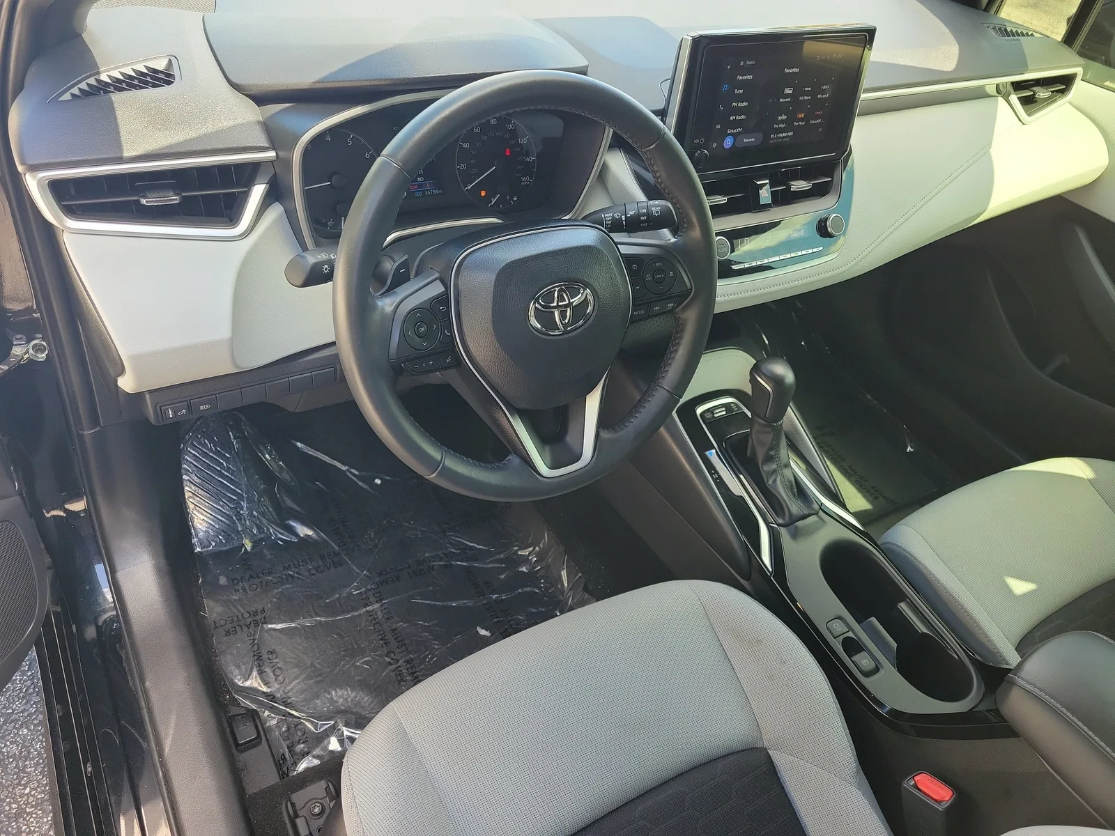 2025 Toyota Corolla Hatchback SE photo 20