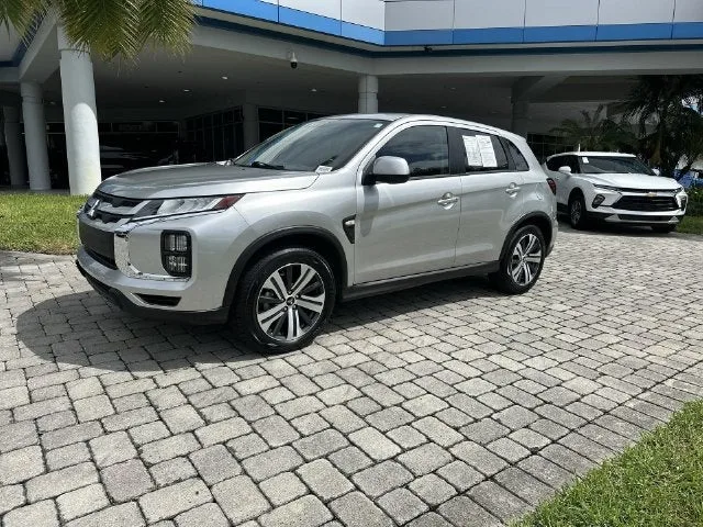 2025 Mitsubishi Outlander Sport S photo 21