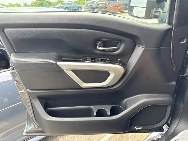 2019 Nissan Titan XD PRO-4X photo 10