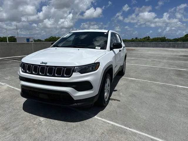 2023 Jeep Compass Sport photo 19