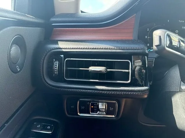 2023 Lincoln Aviator Reserve photo 10