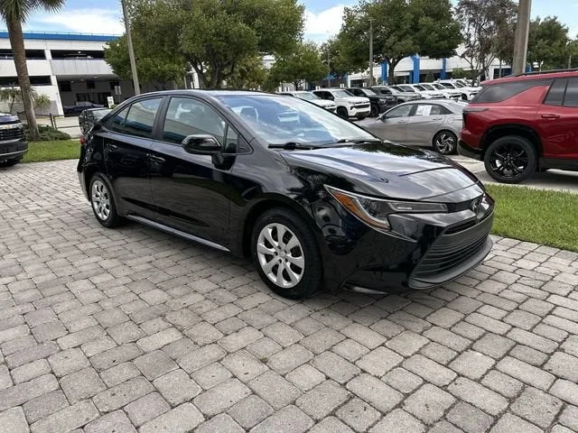 2024 Toyota Corolla LE photo 16