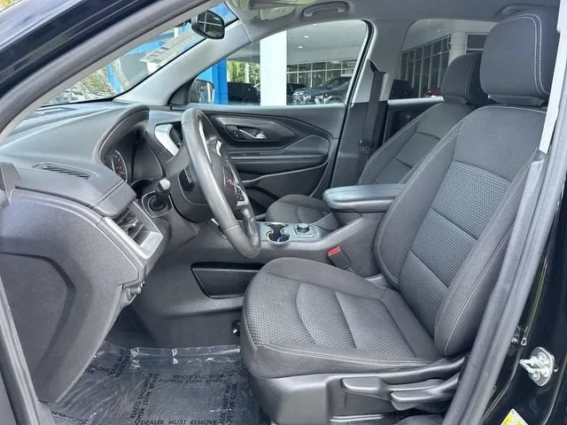 2024 GMC Terrain SLE photo 30