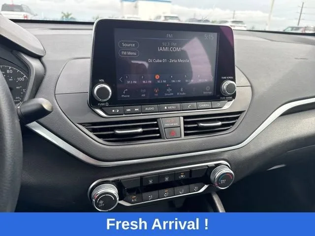 2025 Nissan Altima S photo 7