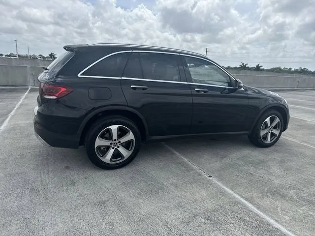 2022 Mercedes-Benz GLC GLC 300 photo 34