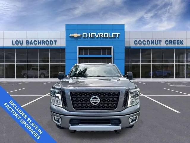 2019 Nissan Titan XD PRO-4X photo 3