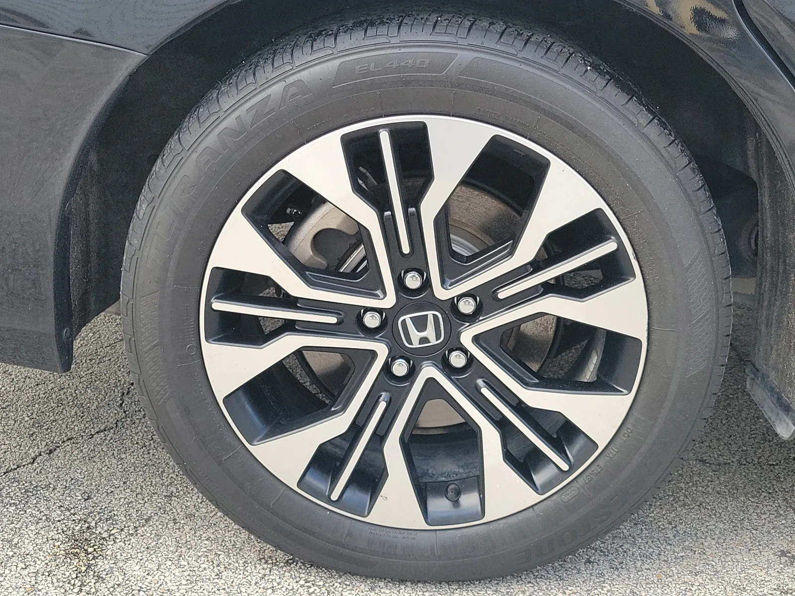 2025 Honda Odyssey Elite photo 2