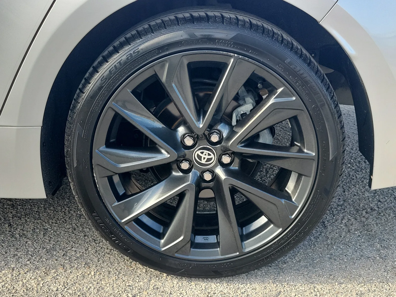 2024 Toyota Corolla SE photo 9