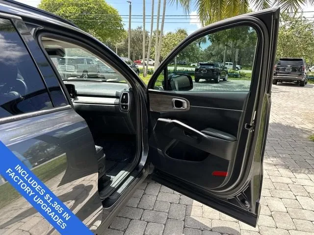 2023 Kia Sorento EX photo 23
