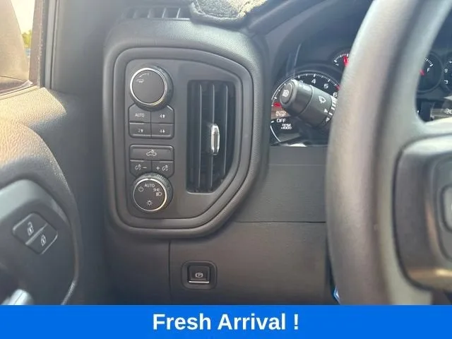 2024 Chevrolet Silverado 1500 Custom Trail Boss photo 7
