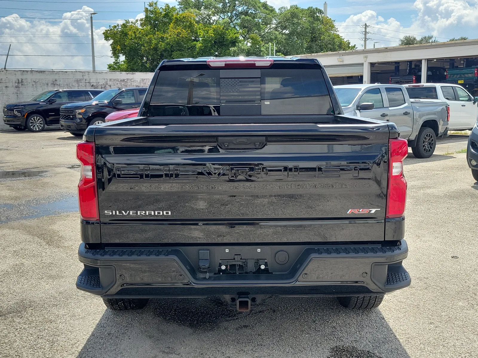 2025 Chevrolet Silverado 1500 RST photo 4