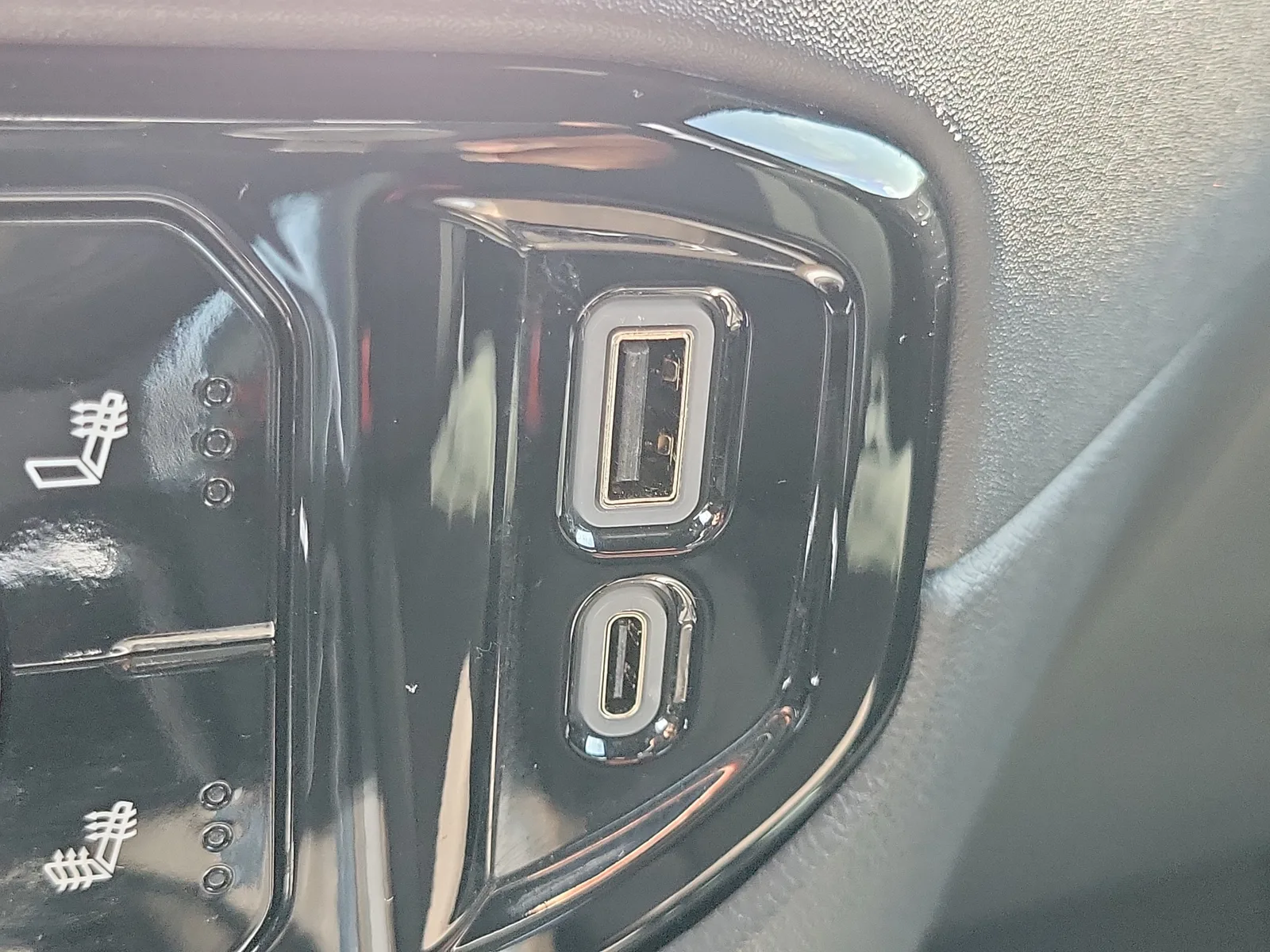 2024 Chevrolet Silverado 1500 LT photo 32