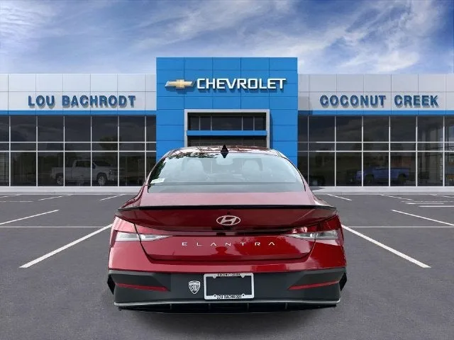 2025 Hyundai Elantra SEL Sport photo 7