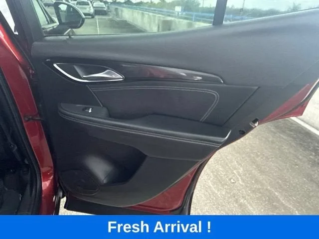 2023 Buick Envision Essence photo 15