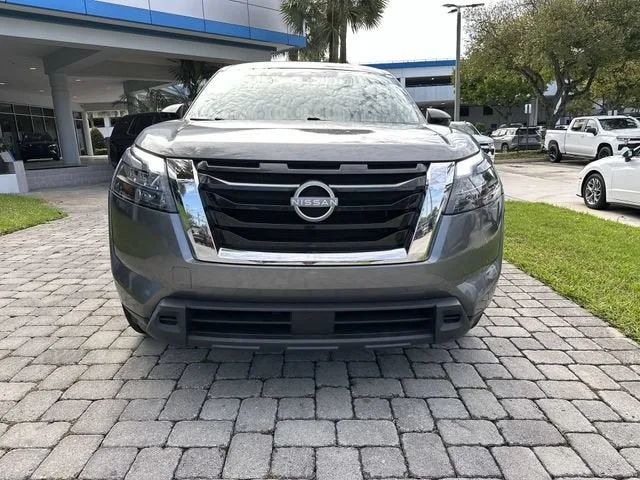 2024 Nissan Pathfinder S photo 19