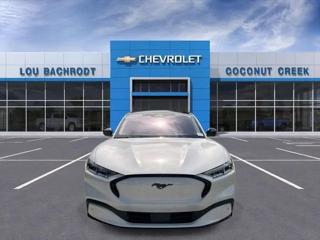 2021 Ford Mustang Mach-E Premium photo 3