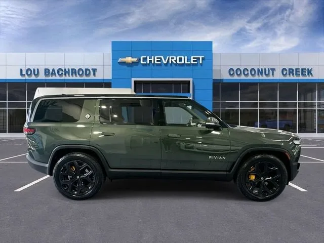 2023 RIVIAN R1S Adventure photo 9