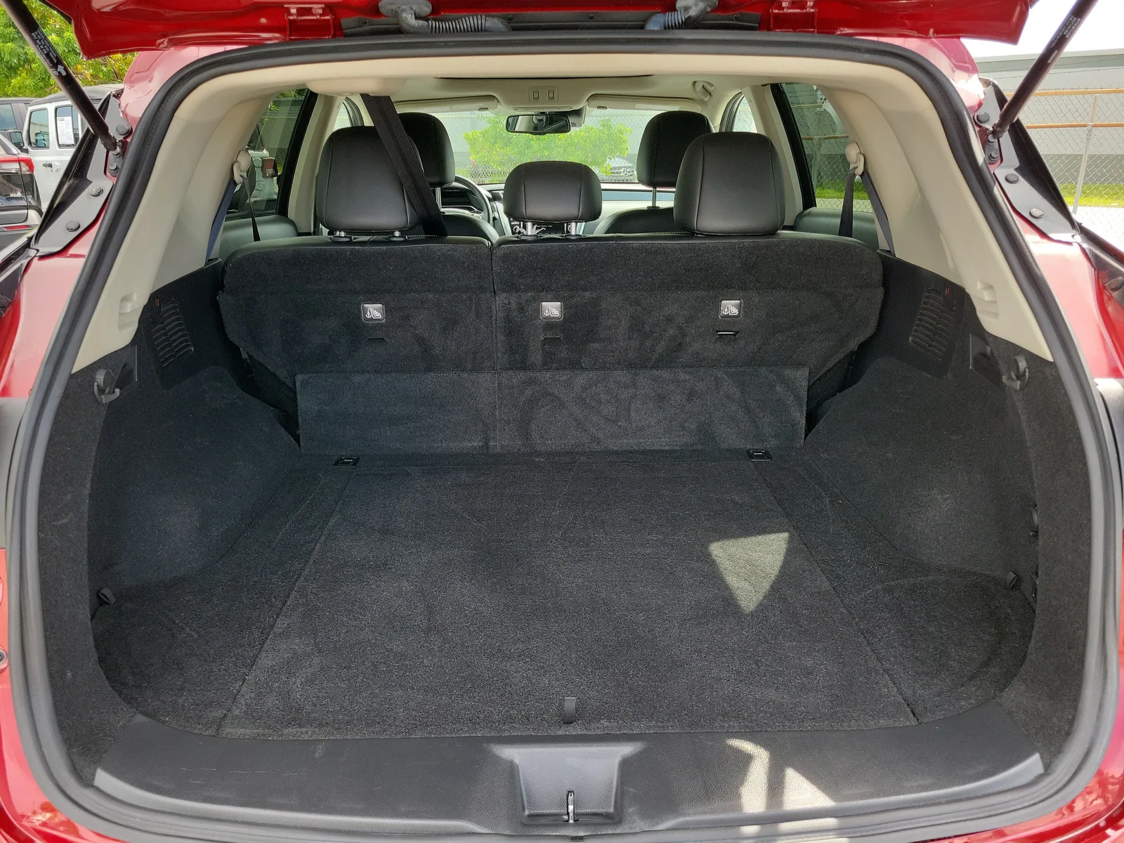 2021 Nissan Murano SV photo 13