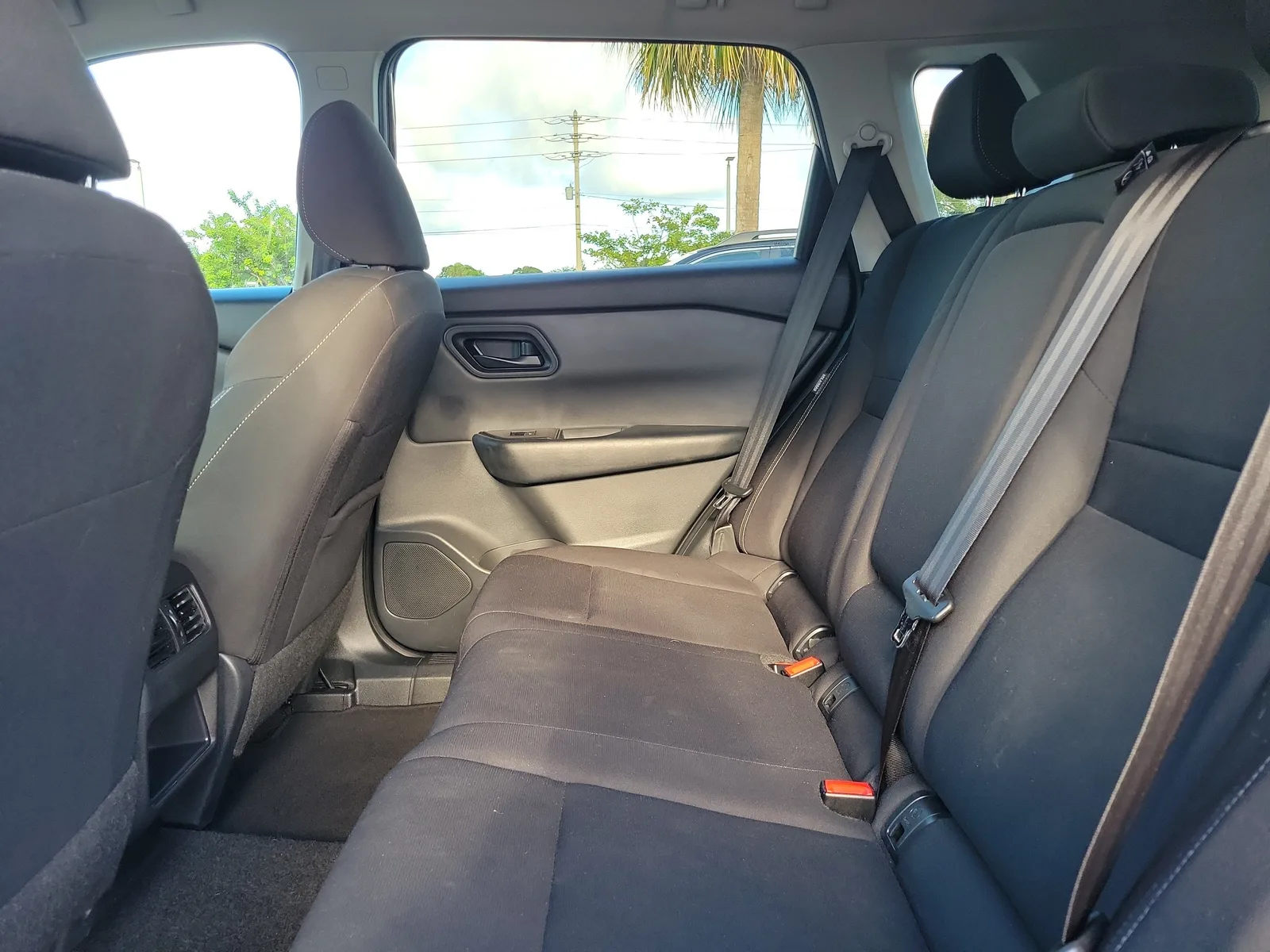 2024 Nissan Rogue S photo 14