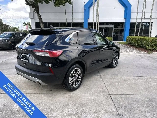 2022 Ford Escape SEL photo 38
