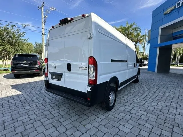 2025 RAM ProMaster Cargo Van Tradesman photo 36