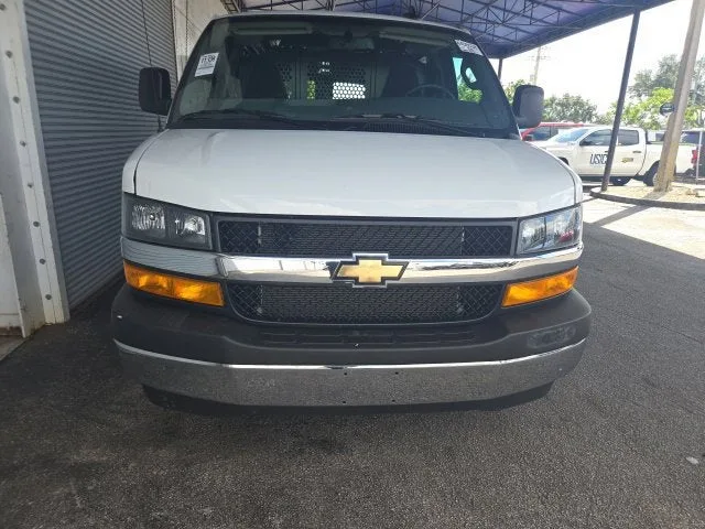 2025 Chevrolet Express Cargo WT photo 2
