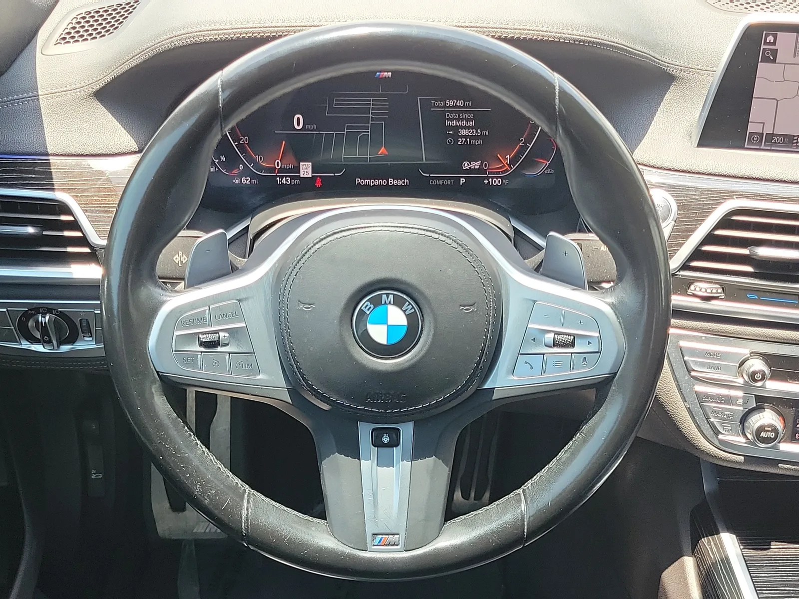 2022 BMW 7 Series 740i photo 19